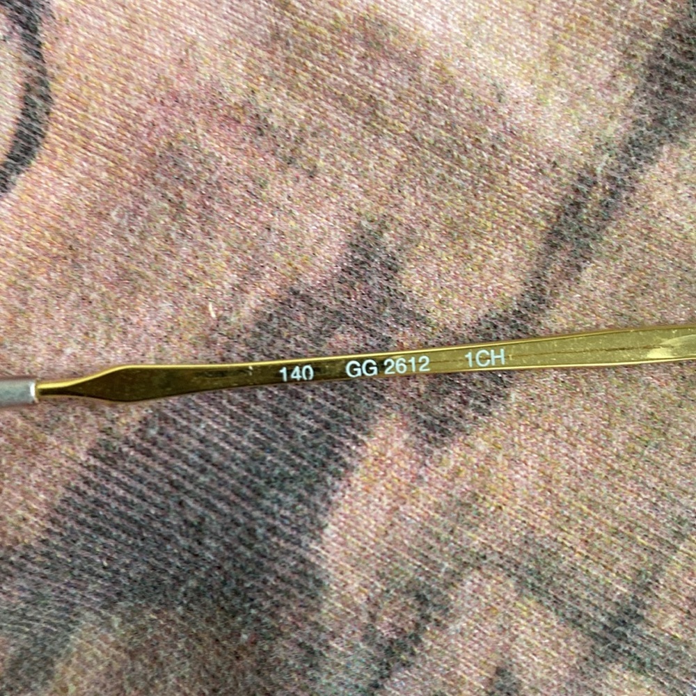 Vintage Gucci Gold Round Glasses - Picture 4 of 8